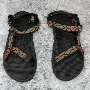TEVA Sandals Men’s Size 6.5 or Women’s Size 8.5